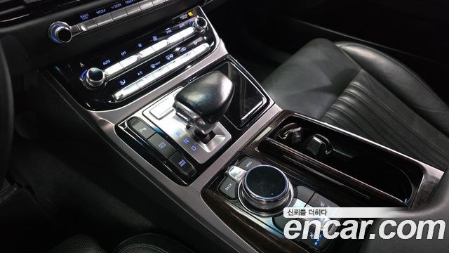 Genesis EQ900 2016 — photo 12