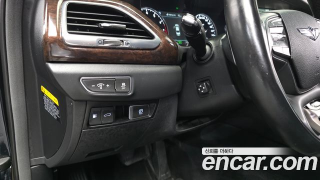 Genesis EQ900 2016 — photo 23