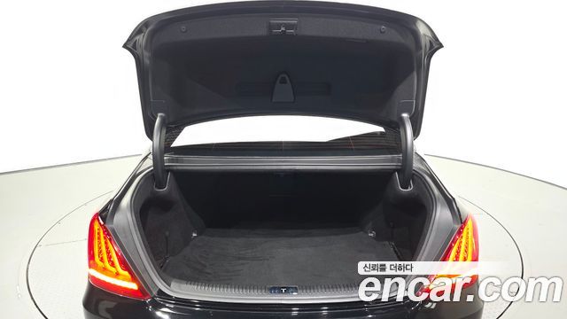 Genesis EQ900 2016 — photo 26