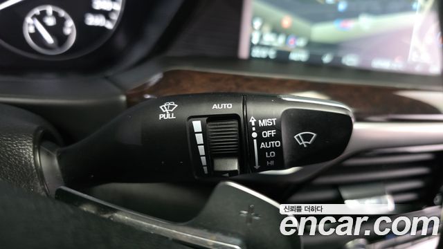 Genesis EQ900 2016 — photo 27