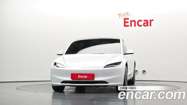 Tesla Model 3 2026 — photo 3