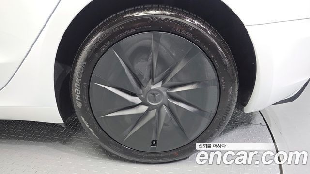Tesla Model 3 2026 — photo 5