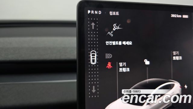 Tesla Model 3 2026 — photo 12