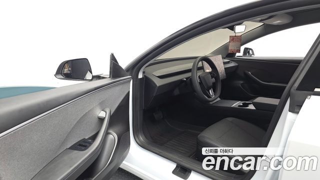 Tesla Model 3 2026 — photo 13