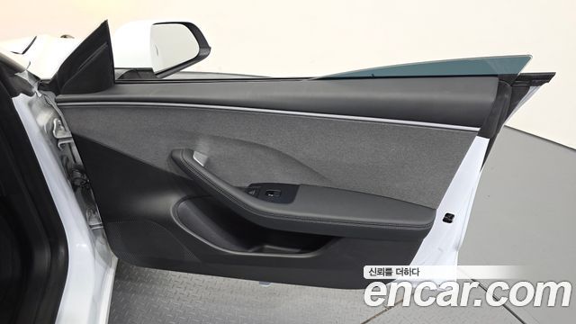 Tesla Model 3 2026 — photo 14