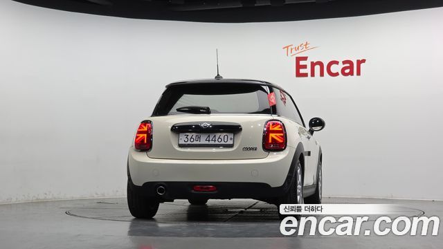 Mini Cooper 2018 — photo 4