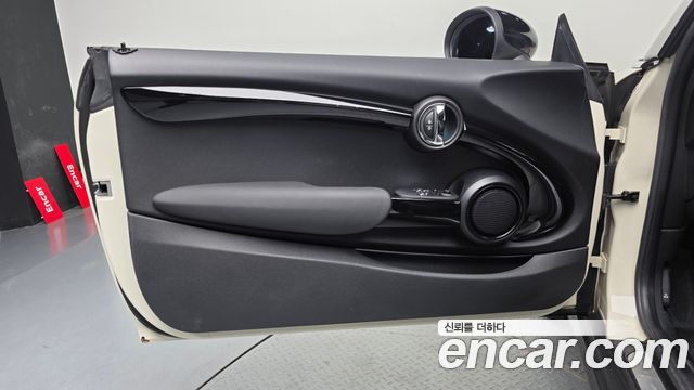 Mini Cooper 2018 — photo 14