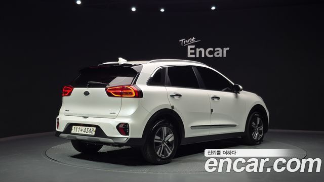 Kia Niro 2020 — photo 2
