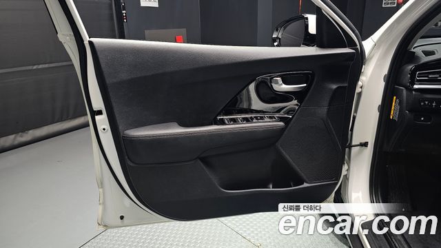 Kia Niro 2020 — photo 14