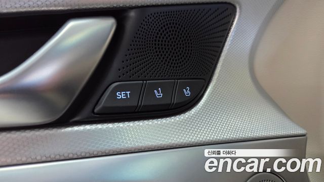 Genesis G70 2024 — photo 18