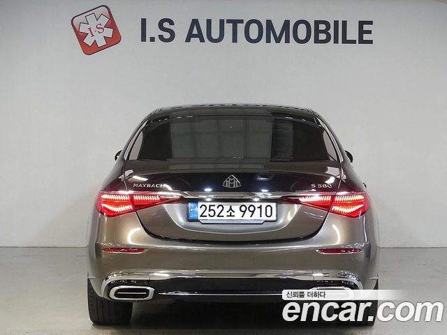 Mercedes-Benz S-Class 2023 — photo 3