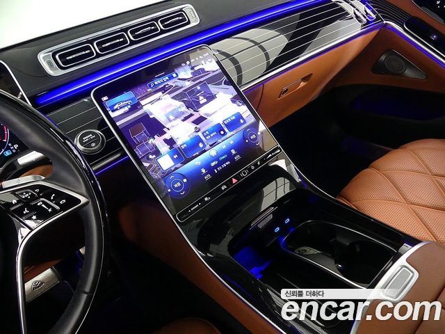 Mercedes-Benz S-Class 2023 — photo 11
