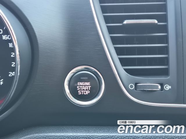 Kia Canival 2019 — photo 8