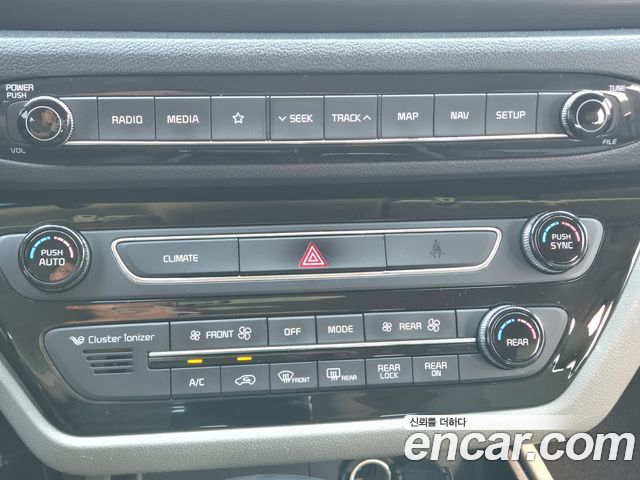Kia Canival 2019 — photo 9