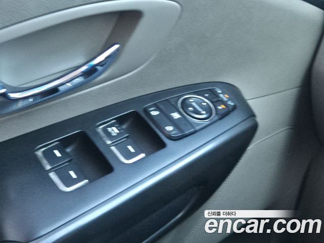 Kia Canival 2019 — photo 12