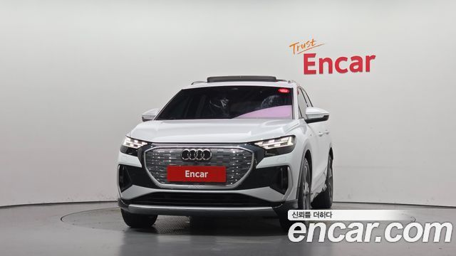 Audi Q4 e-tron 2022 — photo 3