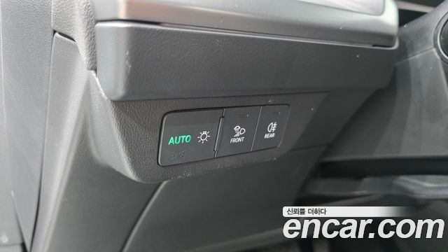 Audi Q4 e-tron 2022 — photo 20