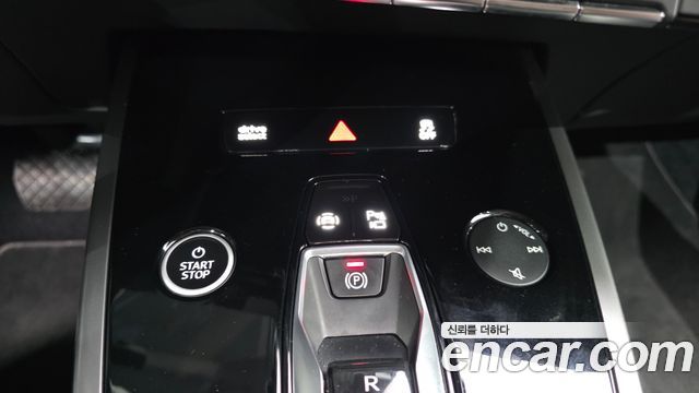 Audi Q4 e-tron 2022 — photo 29