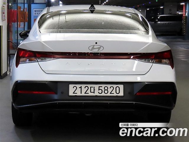 Hyundai AVANTE 2026 — photo 4