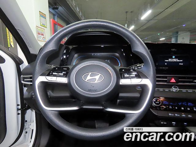 Hyundai AVANTE 2026 — photo 12