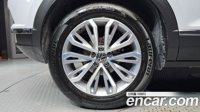 Volkswagen T-Roc 2021 — photo 5