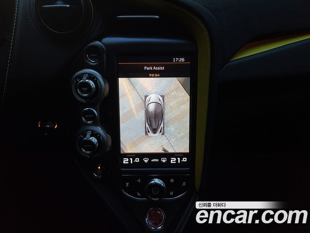 Mclaren 720S 2019 — photo 11