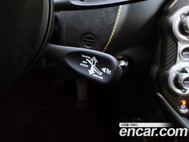 Mclaren 720S 2019 — photo 13