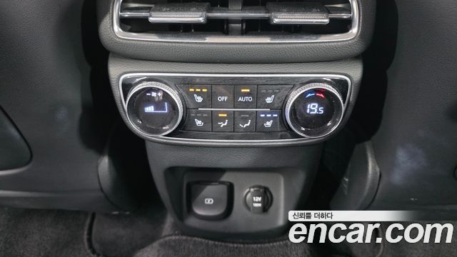 Genesis GV80 2023 — photo 19