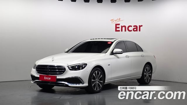 Mercedes-Benz E-Class 2021 — photo 1
