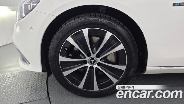 Mercedes-Benz E-Class 2021 — photo 5