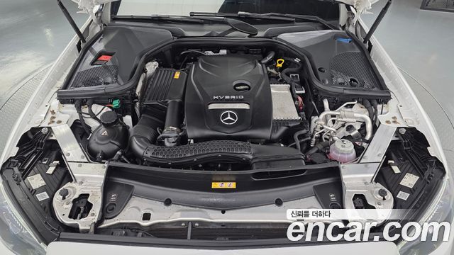 Mercedes-Benz E-Class 2021 — photo 6