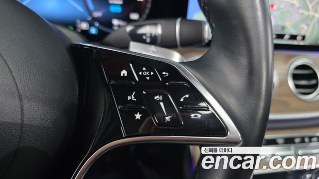 Mercedes-Benz E-Class 2021 — photo 23