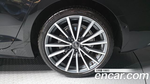 Audi A5 2023 — photo 7