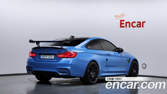 BMW M4 2018 — photo 2