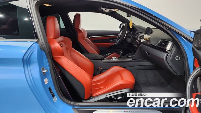 BMW M4 2018 — photo 11
