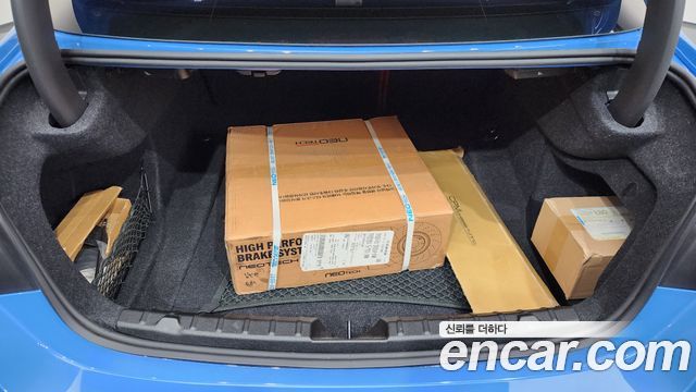 BMW M4 2018 — photo 20
