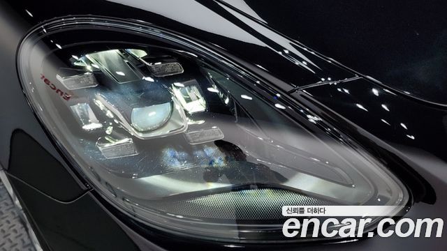Porsche Panamera 2021 — photo 8