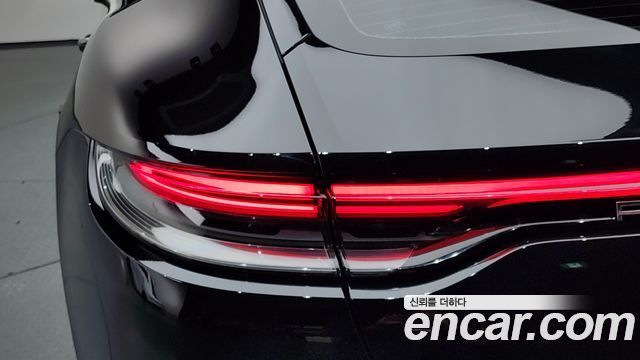 Porsche Panamera 2021 — photo 9