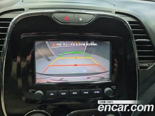 Renault Korea QM3 2015 — photo 13
