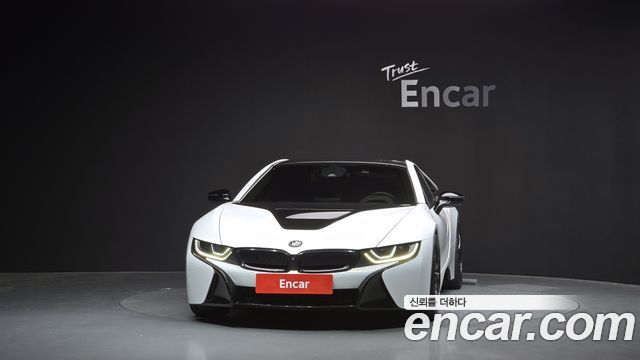 BMW i8 2016 — photo 3