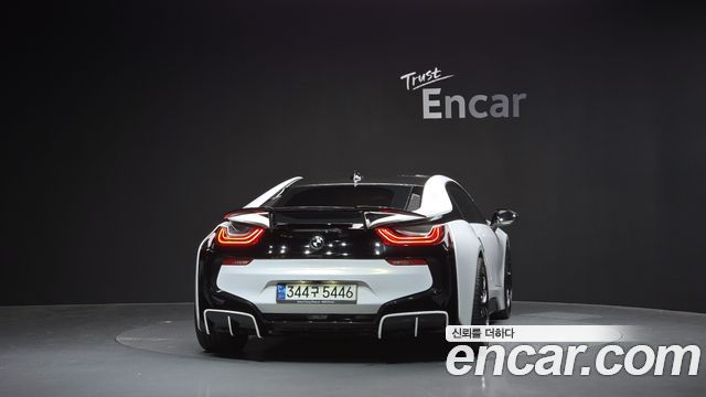 BMW i8 2016 — photo 4