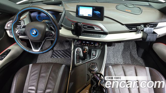 BMW i8 2016 — photo 10