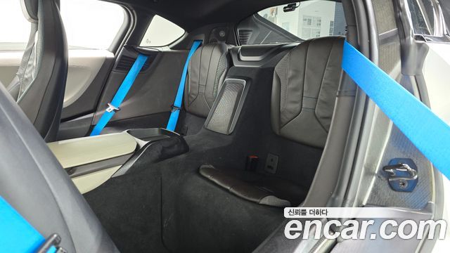 BMW i8 2016 — photo 18