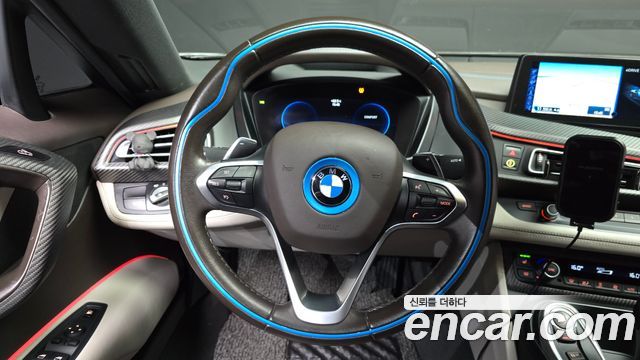 BMW i8 2016 — photo 19