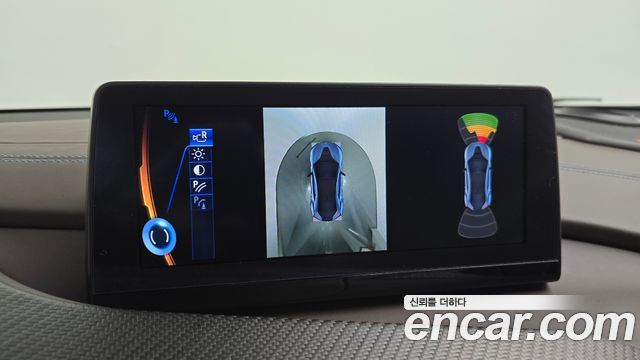 BMW i8 2016 — photo 24