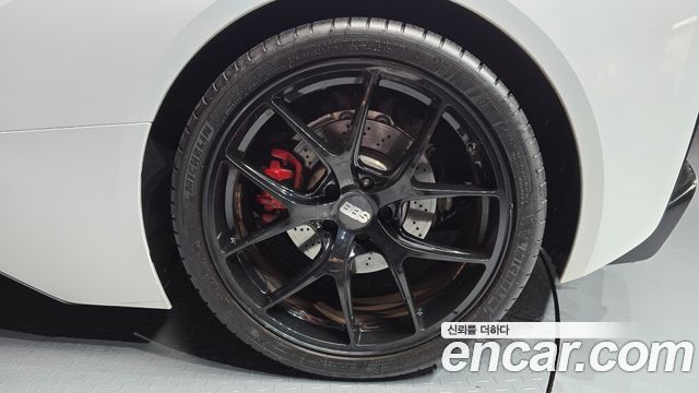 BMW i8 2016 — photo 7