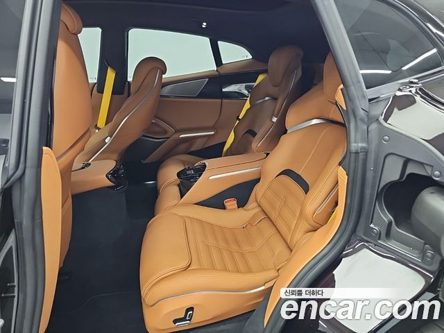 Ferrari Purosangue 2025 — photo 12
