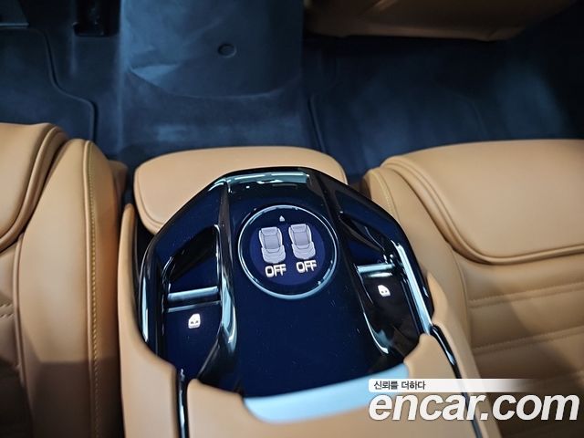 Ferrari Purosangue 2025 — photo 13