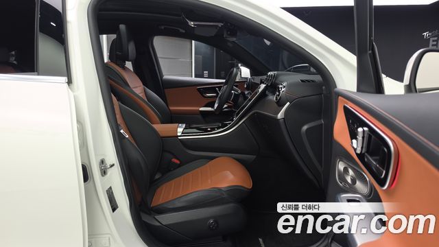 Mercedes-Benz GLC-Class 2024 — photo 17
