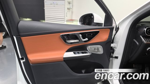 Mercedes-Benz GLC-Class 2024 — photo 14